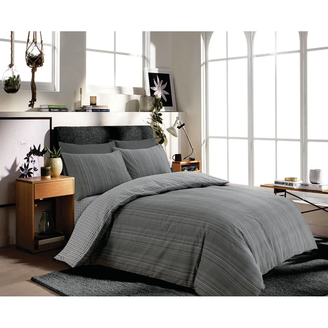 Baril Hypoallergenic 180 TC Modern & Contemporary Duvet Cover Set