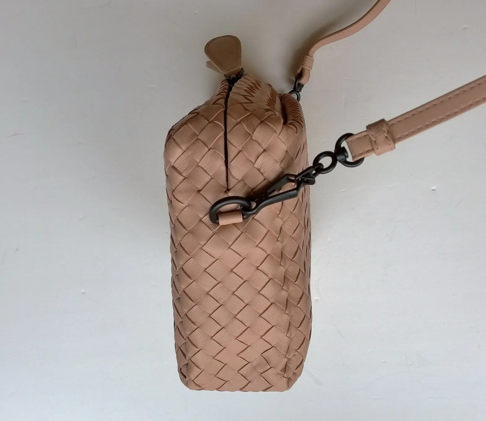 Bottega Veneta Light Pink Beige Leather Woven Purse with Crossbody Strap Bag