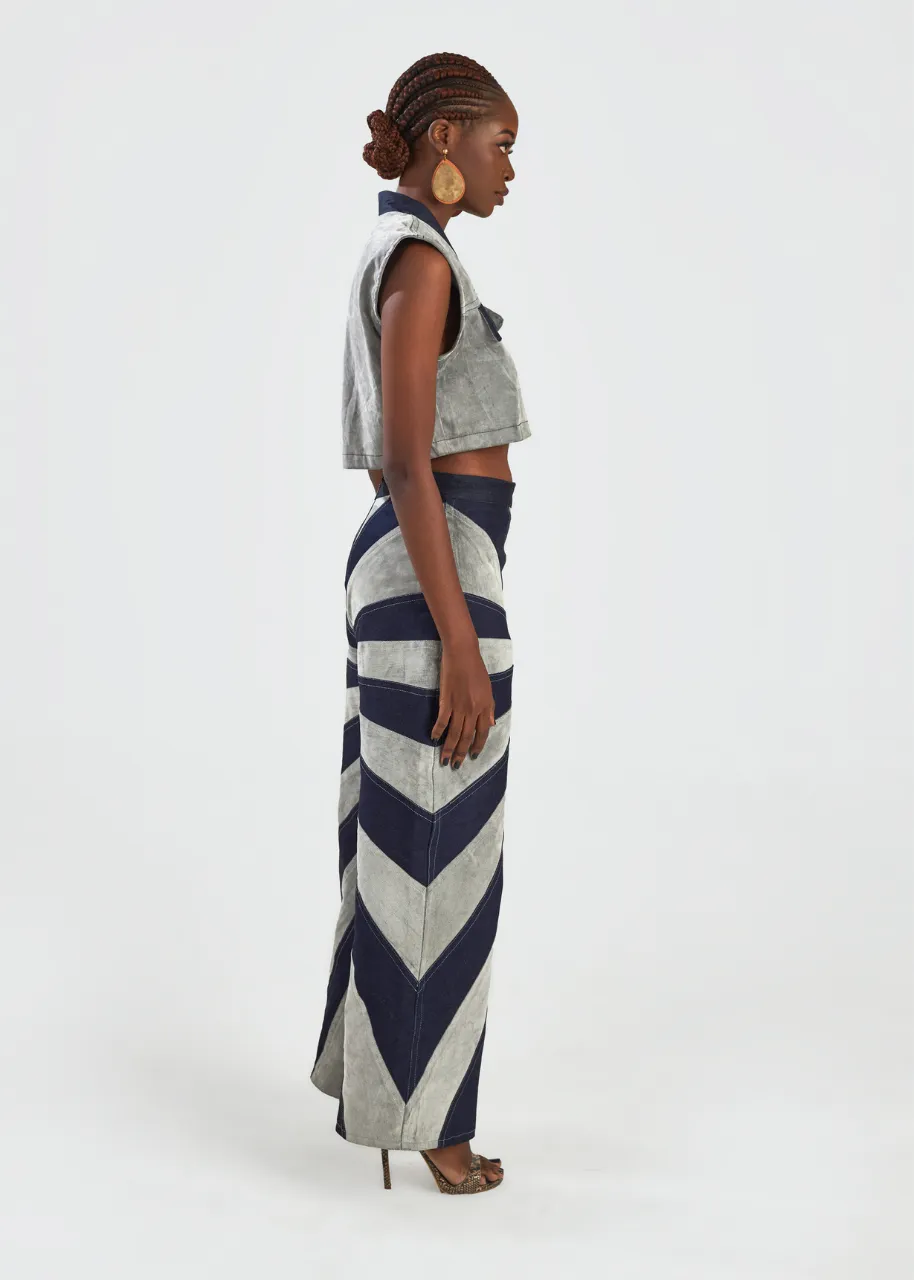 Boyedoe Kuntunkununku sleeveless and collarless Top with front buttons