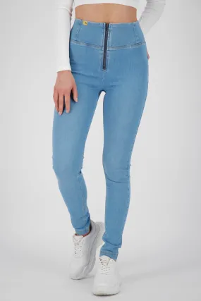 Damen Jeans Alife and Kickin ChiaraAK A - Lange Beine und Apfelpo-Effekt Hellblau