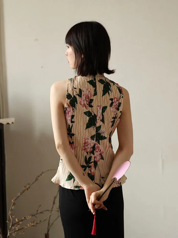 Floral Sleeveless Pleated High-necked Top