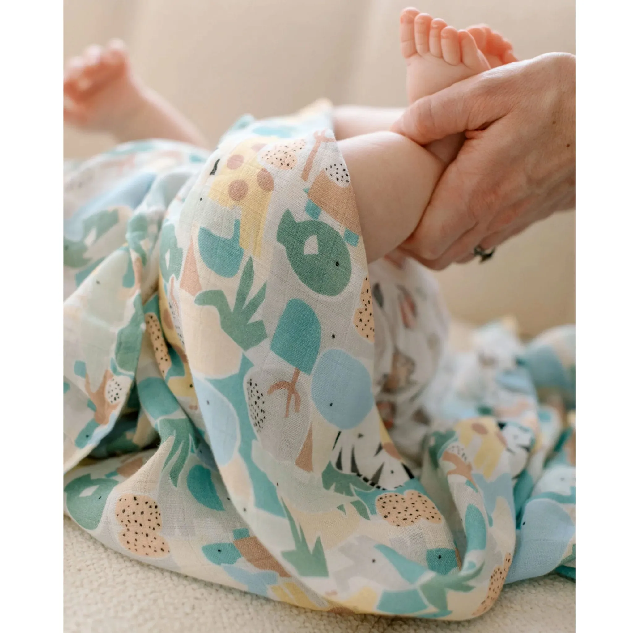 Loulou Lollipop Bamboo Muslin Swaddle Blanket - Animal Puzzle  - Clement