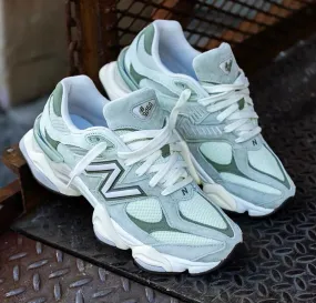 NEW BALANCE  X TRAINERS WHITE GREY ARMY GREEN