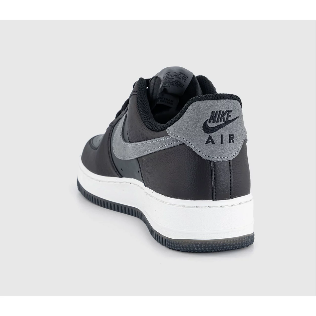 NIKE Air Force 1 07 Trainers - Black