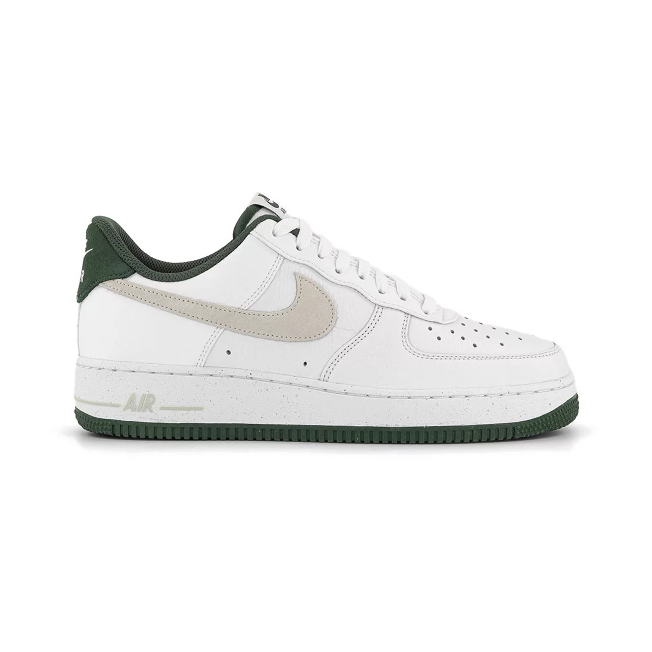 NIKE Air Force 1 07 Trainers - White