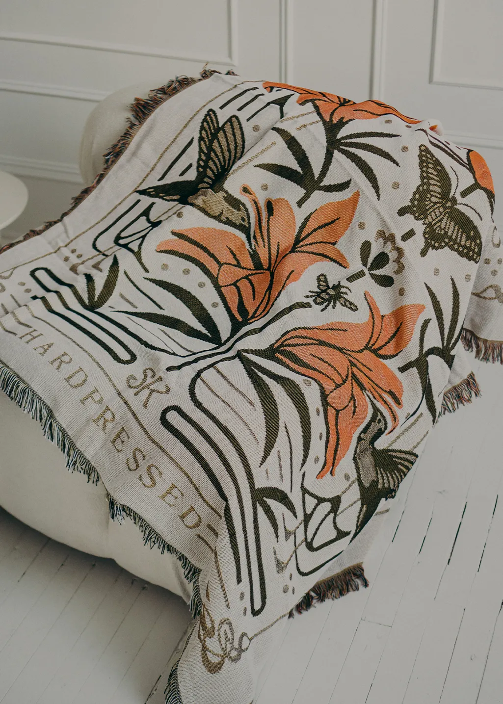 Nouveau Lily Throw Blanket