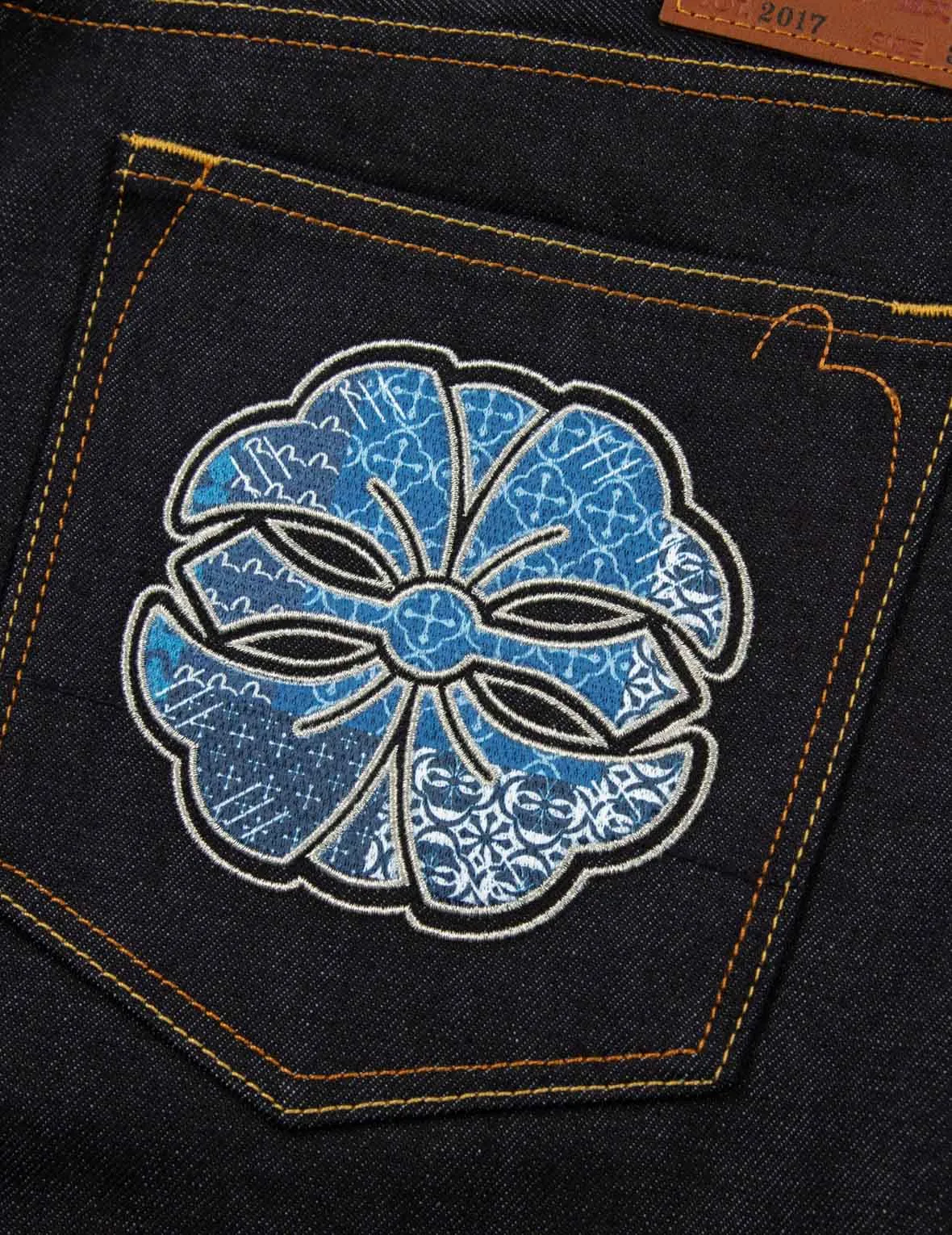 Seagull and Kamon Sashiko Embroidery Carrot Fit Jeans #2017