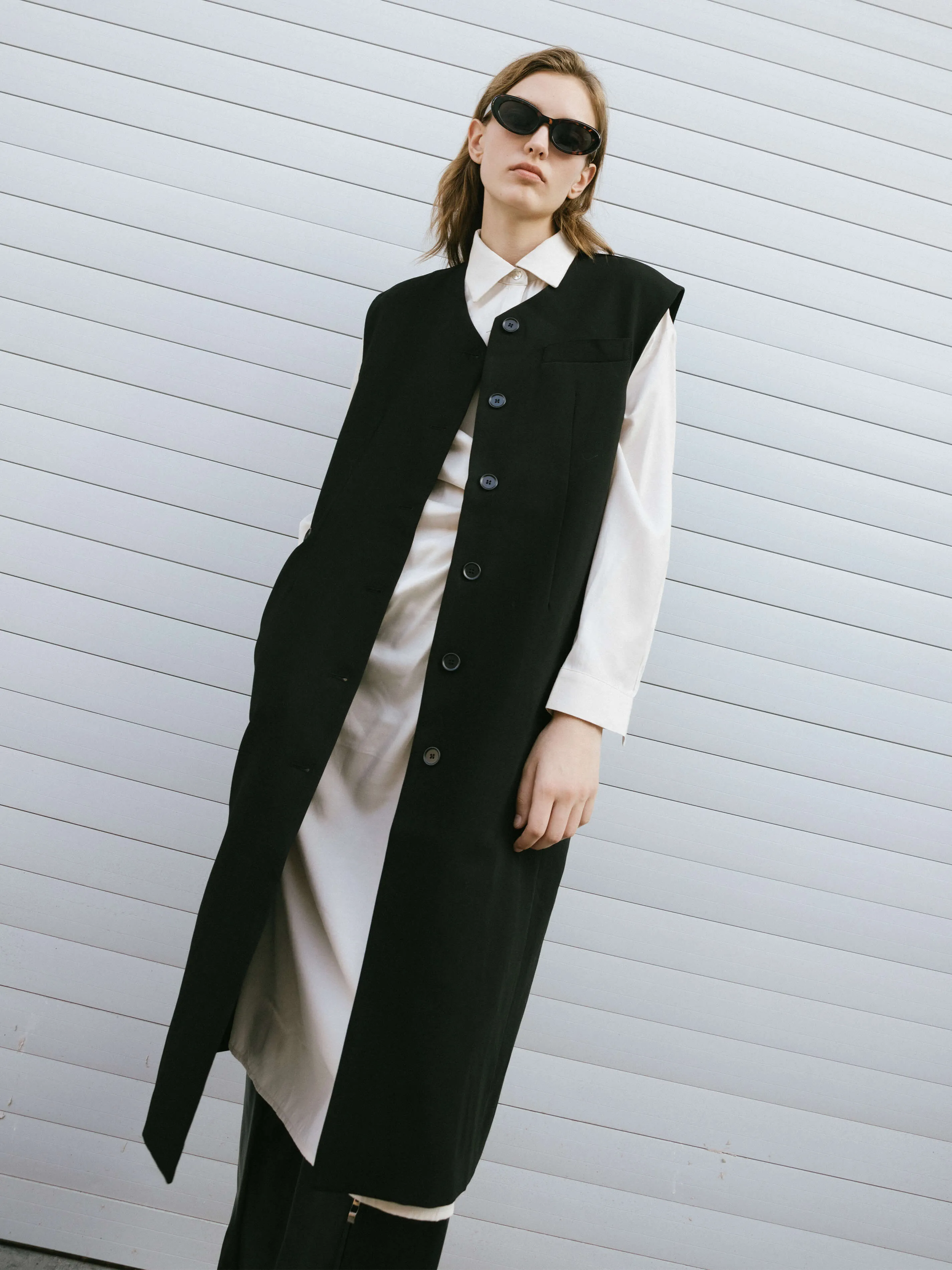 V-neck Long Tailored Vest