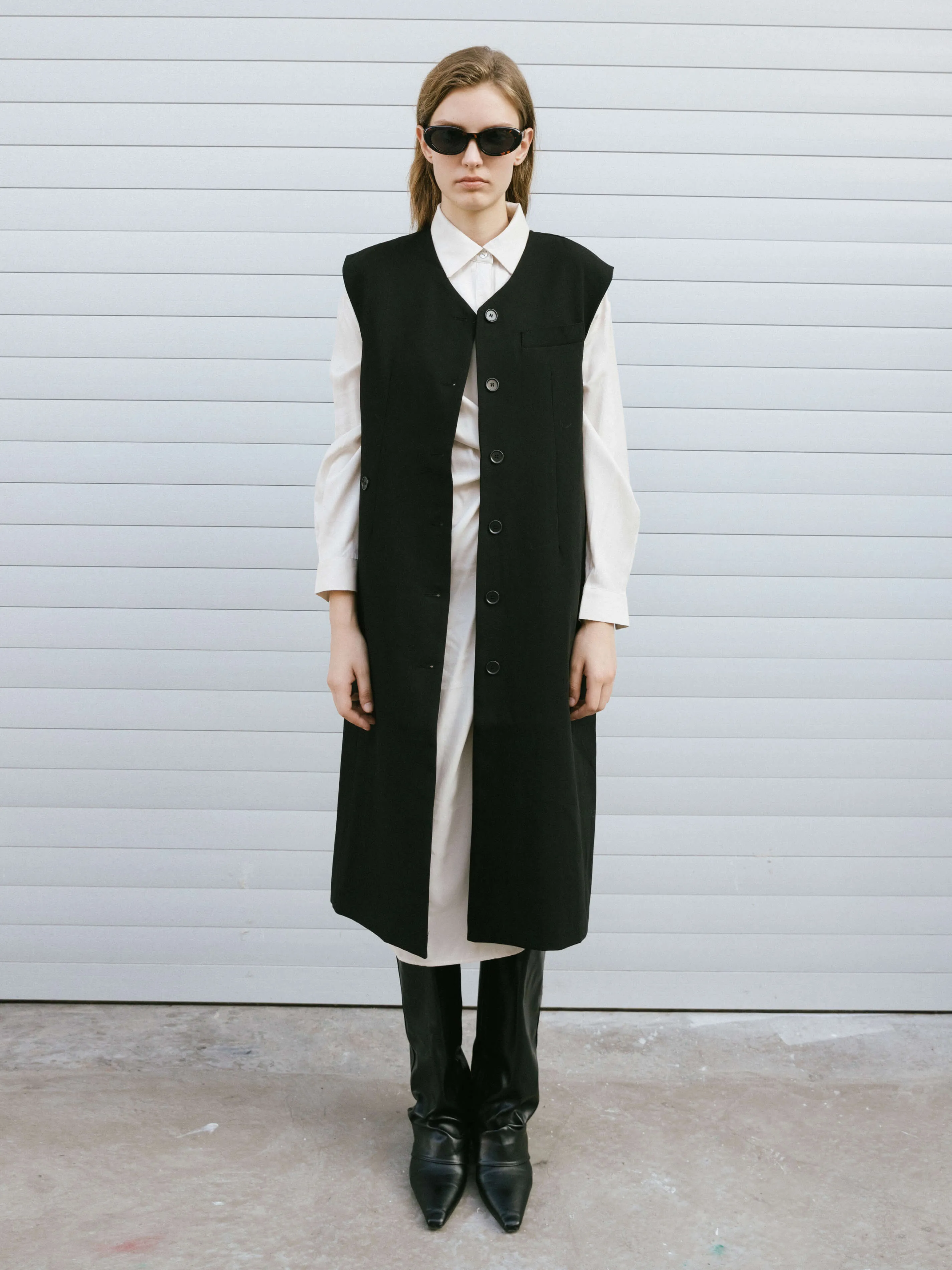 V-neck Long Tailored Vest