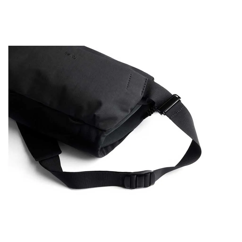 Venture Camera Sling 10L